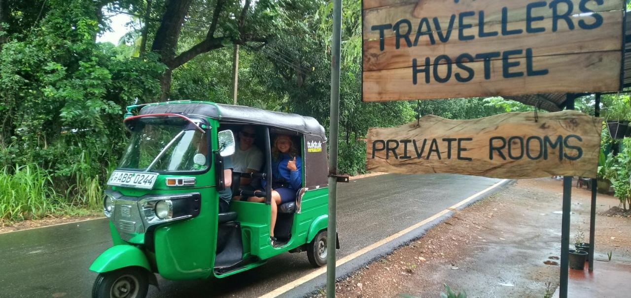 The Traveller'S Hostel & Private Rooms Sigiriya Exteriör bild
