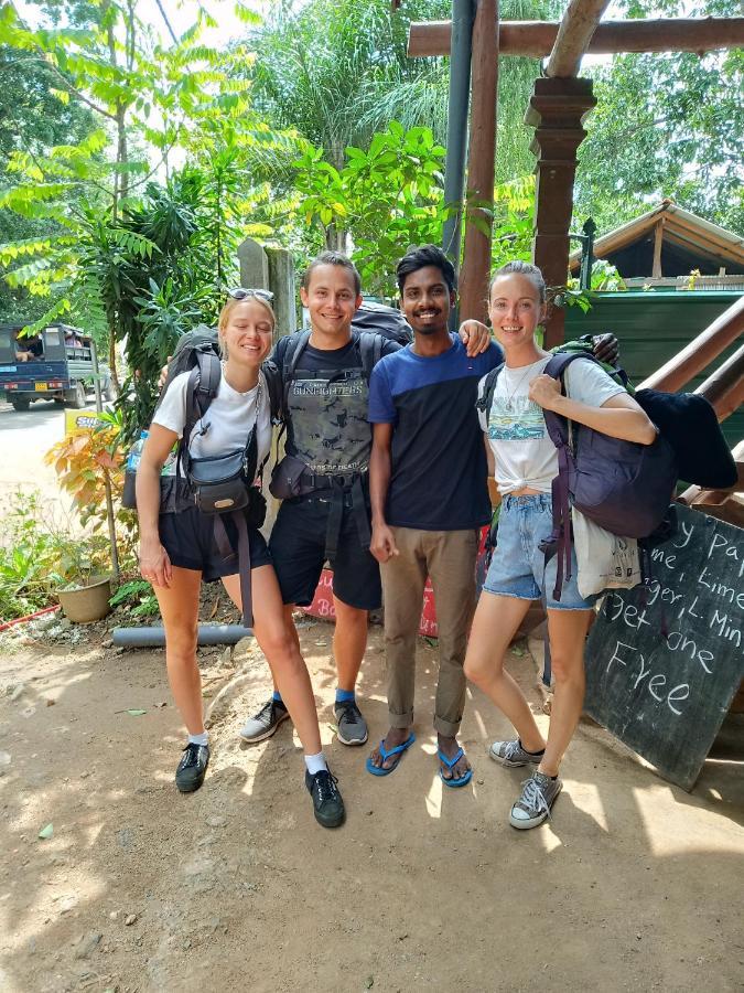 The Traveller'S Hostel & Private Rooms Sigiriya Exteriör bild