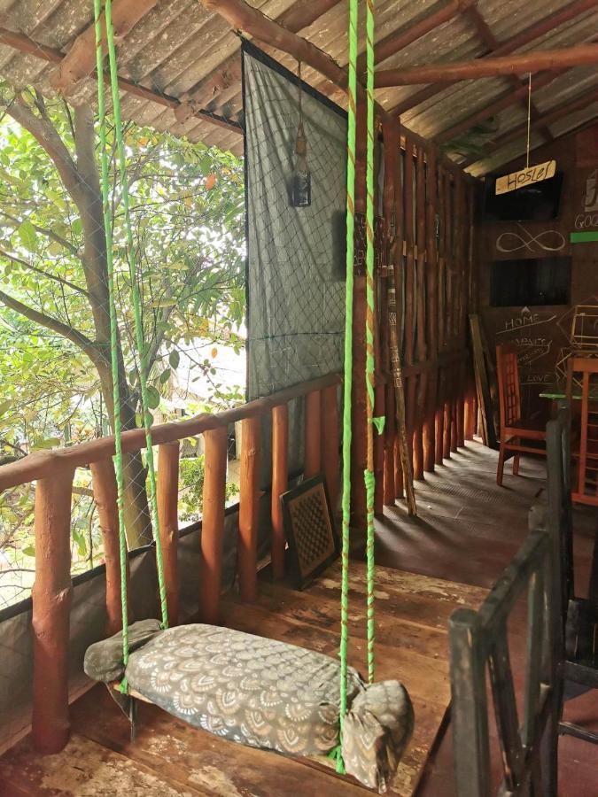 The Traveller'S Hostel & Private Rooms Sigiriya Exteriör bild